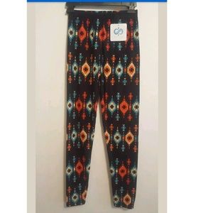 Infinity Raine One Size Legging New Geometric